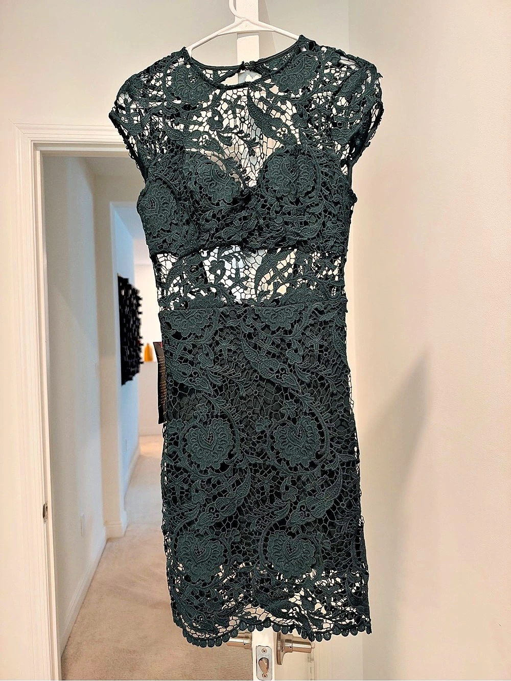 NWT Dark green bebe Lace Midi dress- Size 2 - Picture 2 of 5